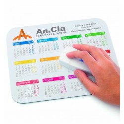 Alfombrilla de ratón con calendario